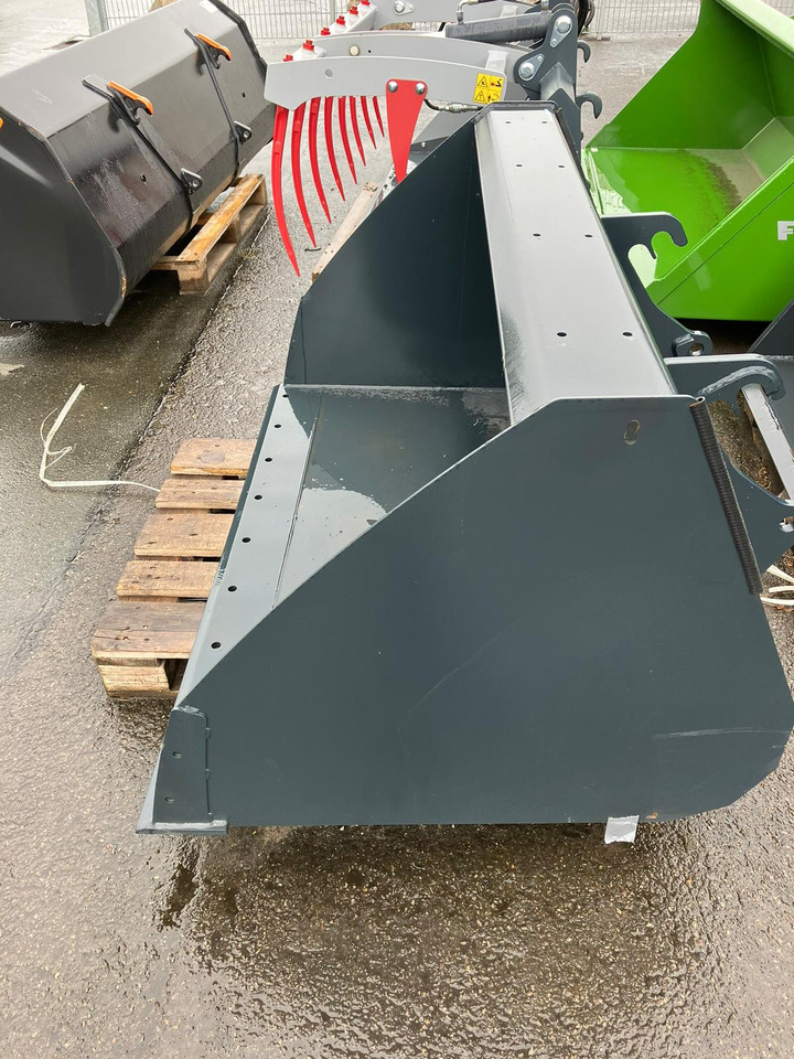 Schäffer Universalschaufel 1,50m - Matériel d'élevage: photos 1 Schäffer Universalschaufel 1,50m - Matériel d'élevage: photos 1