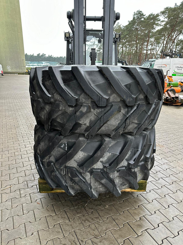 Trelleborg 600/65R28 710/70R38 - Pneus et jantes: photos 1 Trelleborg 600/65R28 710/70R38 - Pneus et jantes: photos 1
