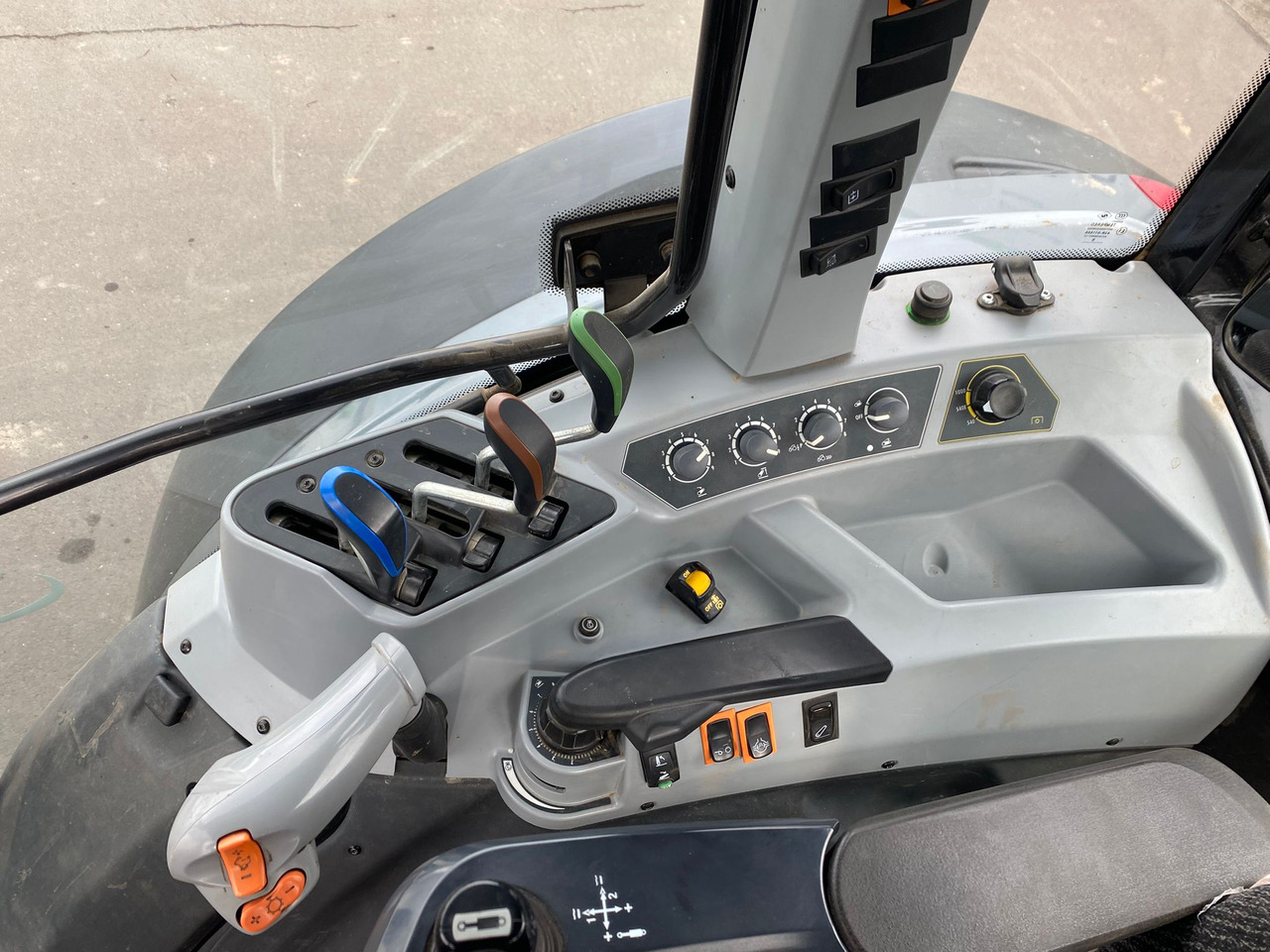 Valtra A 104 MH4 - Tracteur agricole: photos 3 Valtra A 104 MH4 - Tracteur agricole: photos 3