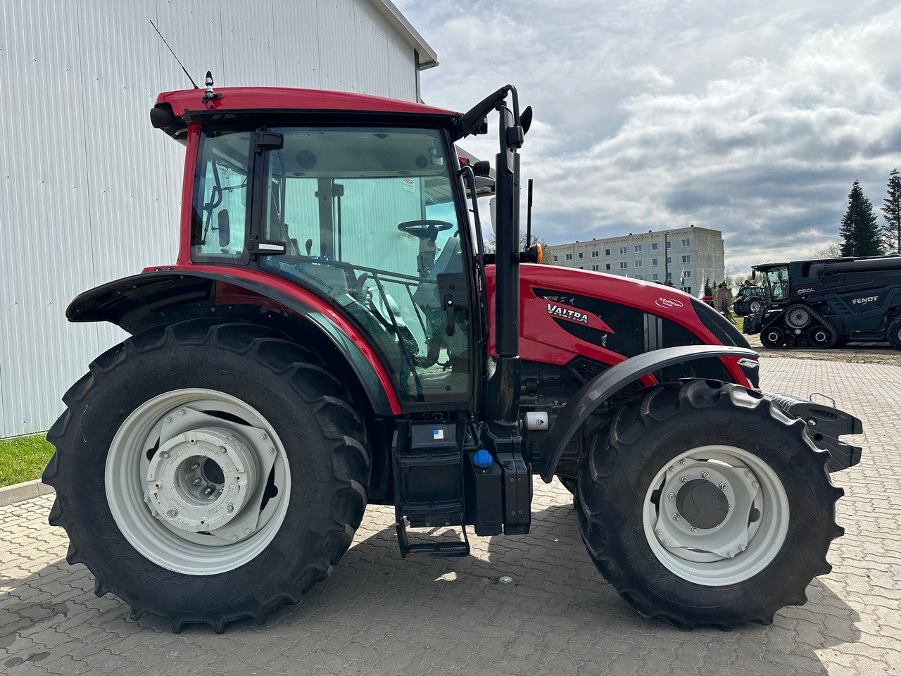 Valtra A105 MH en leasing occasion Valtra A105 MH: photos 10