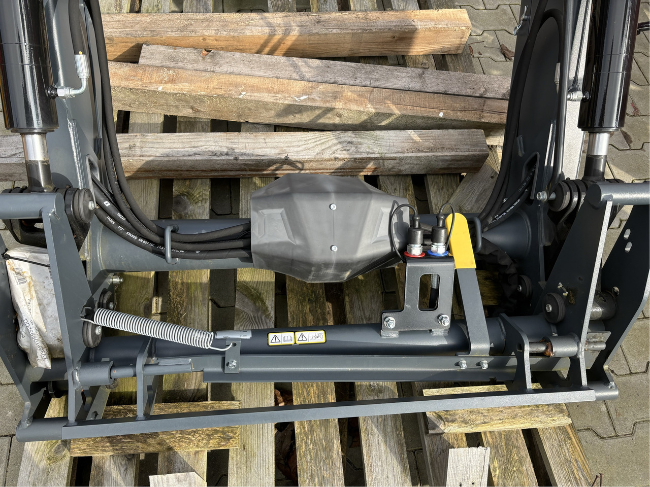 Valtra Frontlader X36DM - Chargeur frontal pour tracteur: photos 2 Valtra Frontlader X36DM - Chargeur frontal pour tracteur: photos 2