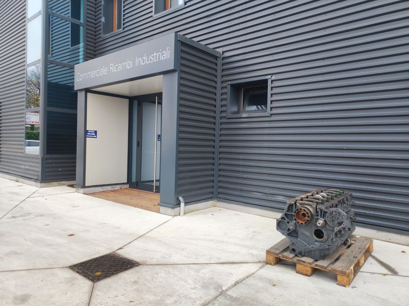 DAF XF105 MX13 EURO 5 - Bloc-cylindres pour Camion: photos 1 DAF XF105 MX13 EURO 5 - Bloc-cylindres pour Camion: photos 1