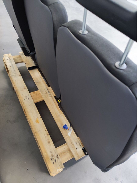 Iveco Complete 3 - Siège pour Camion: photos 5 Iveco Complete 3 - Siège pour Camion: photos 5