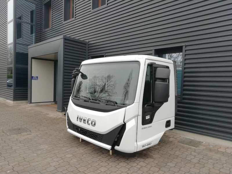 Iveco EUROCARGO Euro 6 - Cabine et intérieur pour Camion: photos 5 Iveco EUROCARGO Euro 6 - Cabine et intérieur pour Camion: photos 5