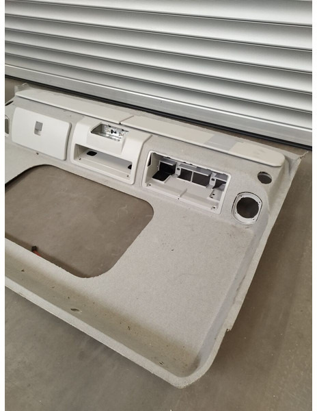 Iveco Eurocargo - Cabine et intérieur pour Camion: photos 2 Iveco Eurocargo - Cabine et intérieur pour Camion: photos 2