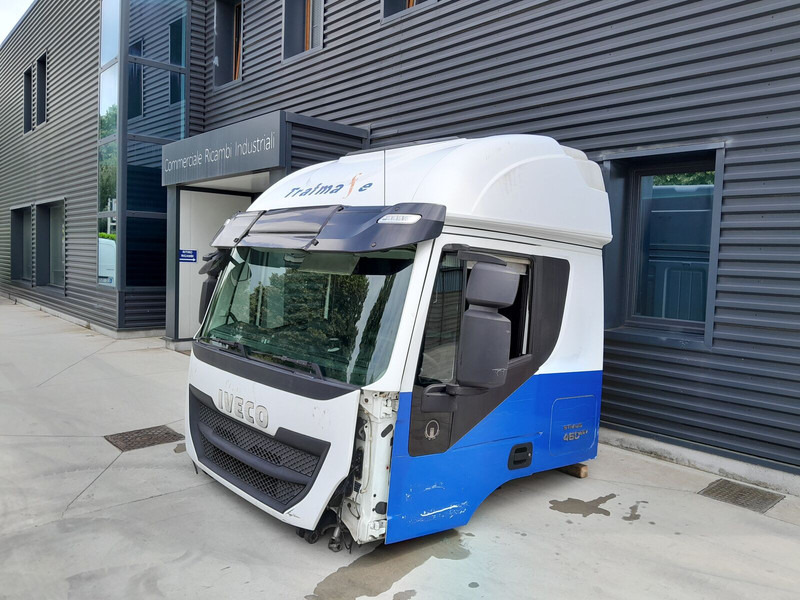Iveco Stralis AT HI-ROAD - Cabine et intérieur pour Camion: photos 3 Iveco Stralis AT HI-ROAD - Cabine et intérieur pour Camion: photos 3