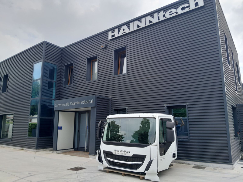 Iveco Trakker E6 - Cabine et intérieur pour Camion: photos 2 Iveco Trakker E6 - Cabine et intérieur pour Camion: photos 2