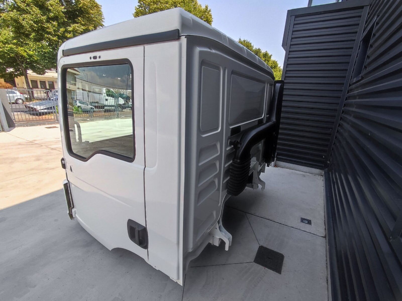 MAN DAY CAB - Cabine et intérieur pour Camion: photos 2 MAN DAY CAB - Cabine et intérieur pour Camion: photos 2