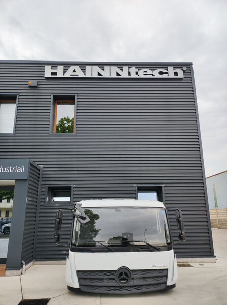 Mercedes-Benz Atego Euro 6 6 cylinders - Cabine et intérieur pour Camion: photos 1 Mercedes-Benz Atego Euro 6 6 cylinders - Cabine et intérieur pour Camion: photos 1