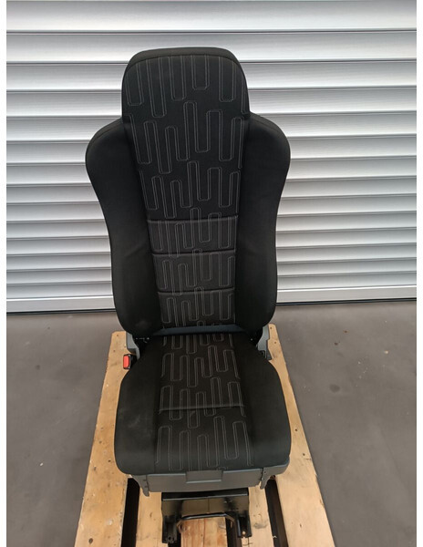 Mercedes-Benz MANUAL - Siège pour Camion: photos 2 Mercedes-Benz MANUAL - Siège pour Camion: photos 2