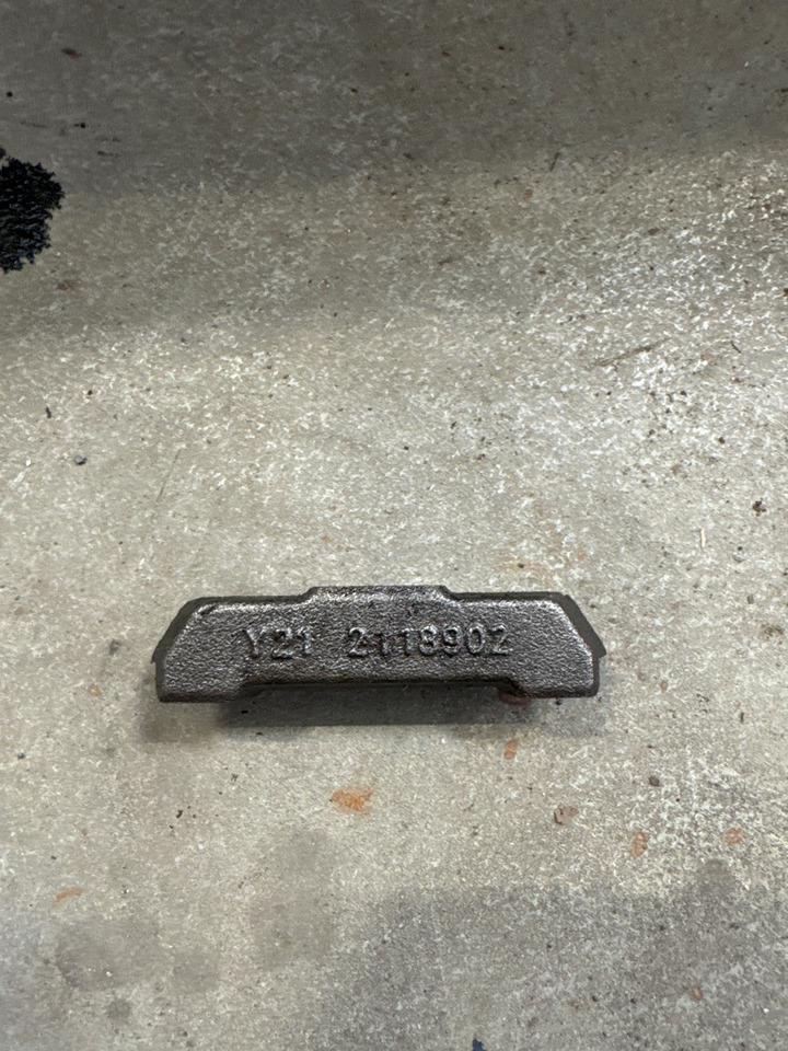 DAF BRIDGE BRACKET 2118902 - Moteur et pièces pour Camion: photos 1 DAF BRIDGE BRACKET 2118902 - Moteur et pièces pour Camion: photos 1