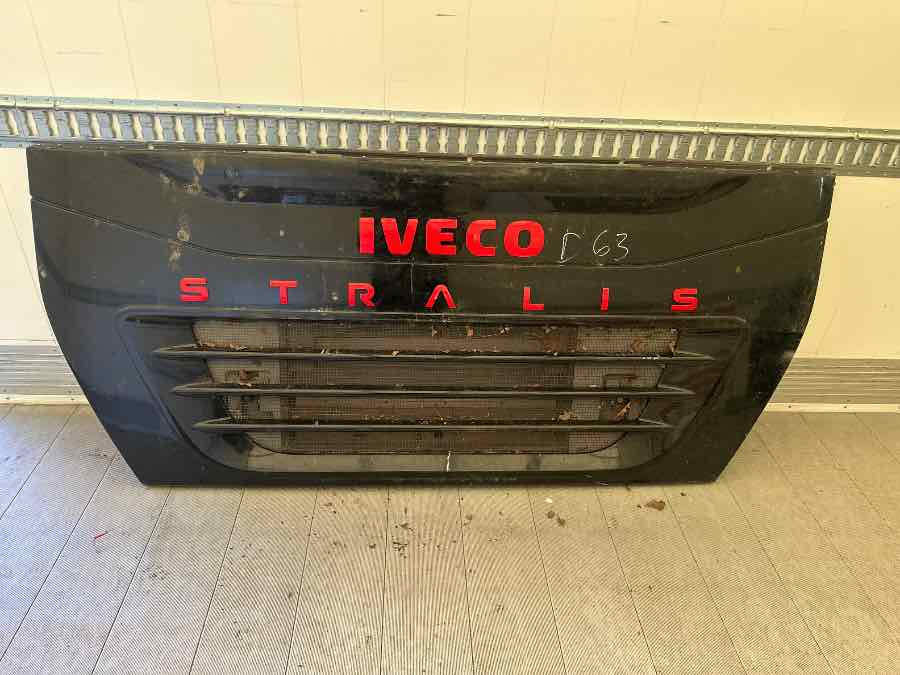 IVECO FRONT DOOR 500398112 - Carrosserie et extérieur pour Camion: photos 1 IVECO FRONT DOOR 500398112 - Carrosserie et extérieur pour Camion: photos 1