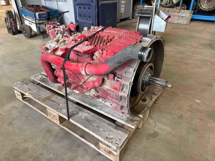 MAN GEARBOX MAN 12TX2821 TO RETRADER // 81.32004-6384 - Boîte de vitesse pour Camion: photos 2 MAN GEARBOX MAN 12TX2821 TO RETRADER // 81.32004-6384 - Boîte de vitesse pour Camion: photos 2