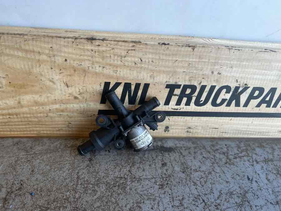 MAN VALVE 51.06310-0021 - Valve de frein pour Camion: photos 2 MAN VALVE 51.06310-0021 - Valve de frein pour Camion: photos 2