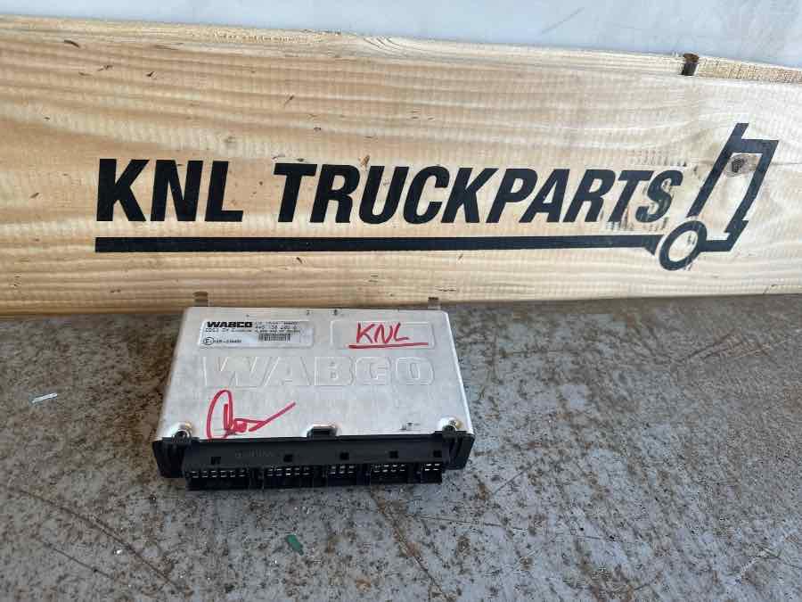 MERCEDES ECU A0004469736 - Bloc de gestion pour Bus: photos 1 MERCEDES ECU A0004469736 - Bloc de gestion pour Bus: photos 1