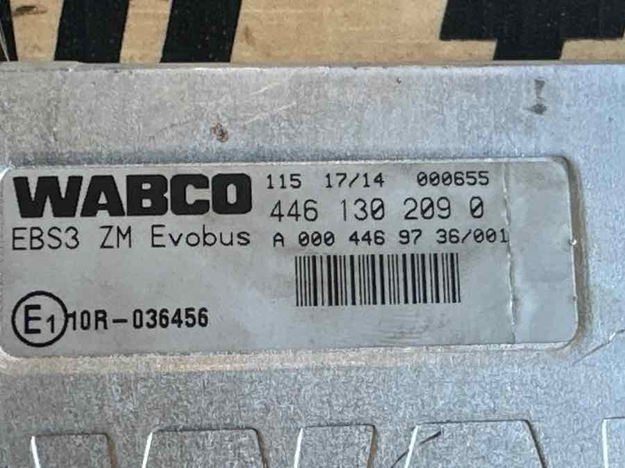 MERCEDES ECU A0004469736 - Bloc de gestion pour Bus: photos 2 MERCEDES ECU A0004469736 - Bloc de gestion pour Bus: photos 2