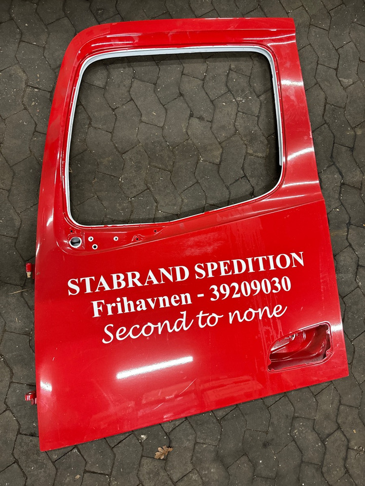 MERCEDES LEFT DOOR A9607202303 - Cabine et intérieur pour Camion: photos 1 MERCEDES LEFT DOOR A9607202303 - Cabine et intérieur pour Camion: photos 1