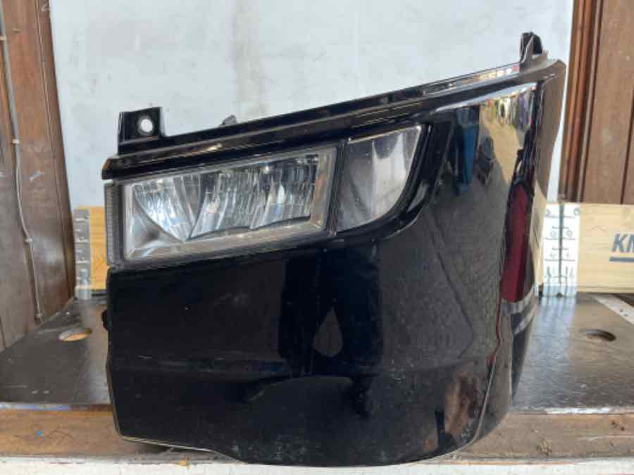 SCANIA BUMPER COVER LEFT SIDE 2295948 - Carrosserie et extérieur pour Camion: photos 1 SCANIA BUMPER COVER LEFT SIDE 2295948 - Carrosserie et extérieur pour Camion: photos 1