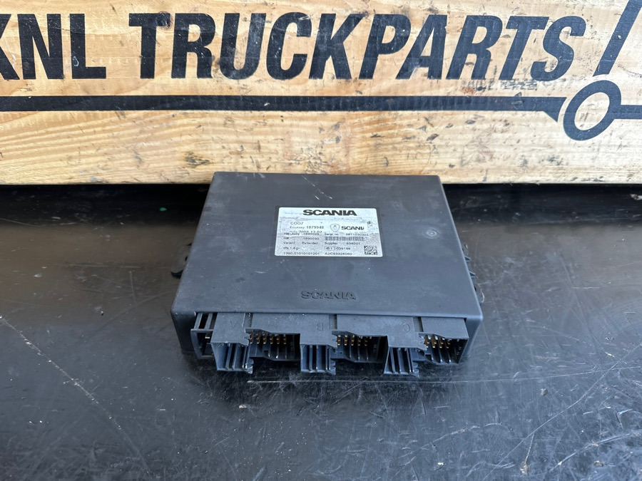 SCANIA ECU COO7 1879948 - Système électrique pour Camion: photos 1 SCANIA ECU COO7 1879948 - Système électrique pour Camion: photos 1