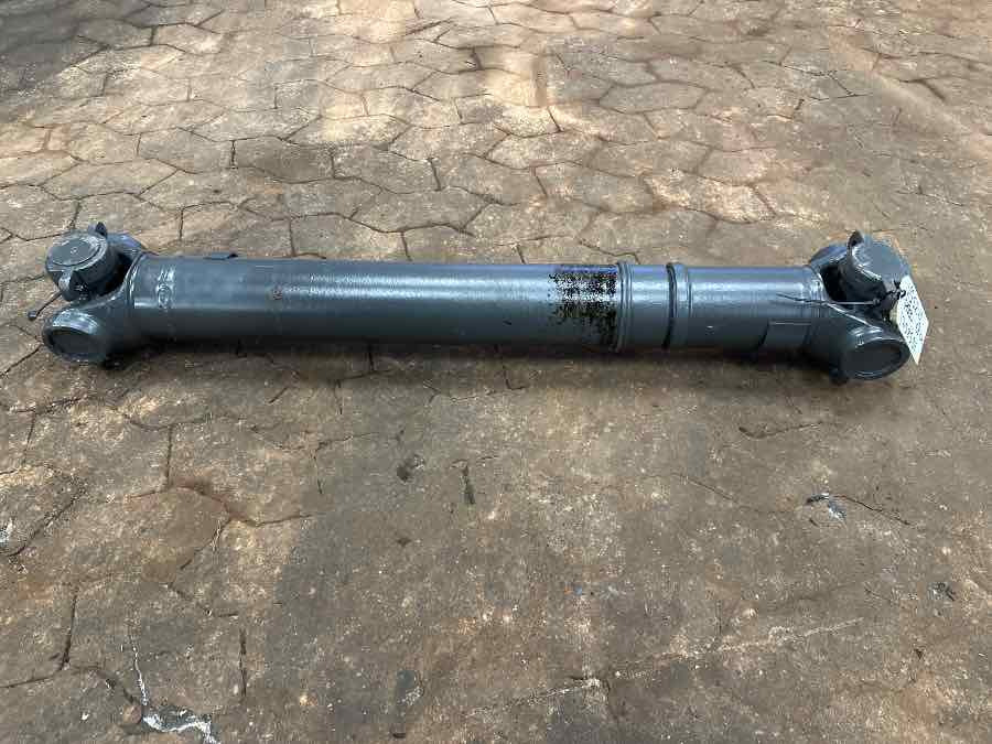 SCANIA PROPSHAFT 1758534 - Arbre à cardan pour Camion: photos 1 SCANIA PROPSHAFT 1758534 - Arbre à cardan pour Camion: photos 1