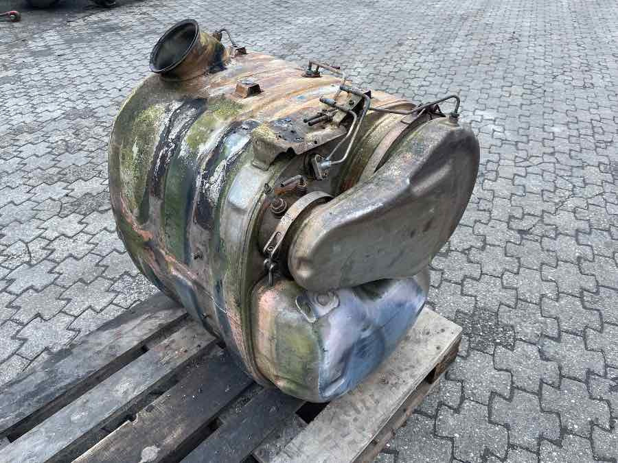 VOLVO EXHAUST 21364822 - Système d'échappement pour Camion: photos 1 VOLVO EXHAUST 21364822 - Système d'échappement pour Camion: photos 1