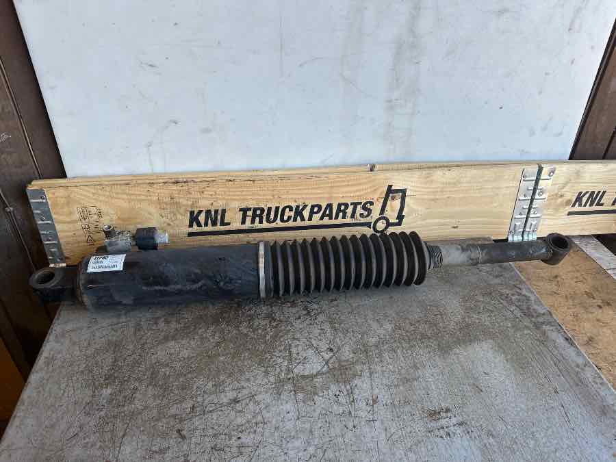 ZEPRO LIFT CYLINDER 59376TL - Hydraulique pour Camion: photos 1 ZEPRO LIFT CYLINDER 59376TL - Hydraulique pour Camion: photos 1