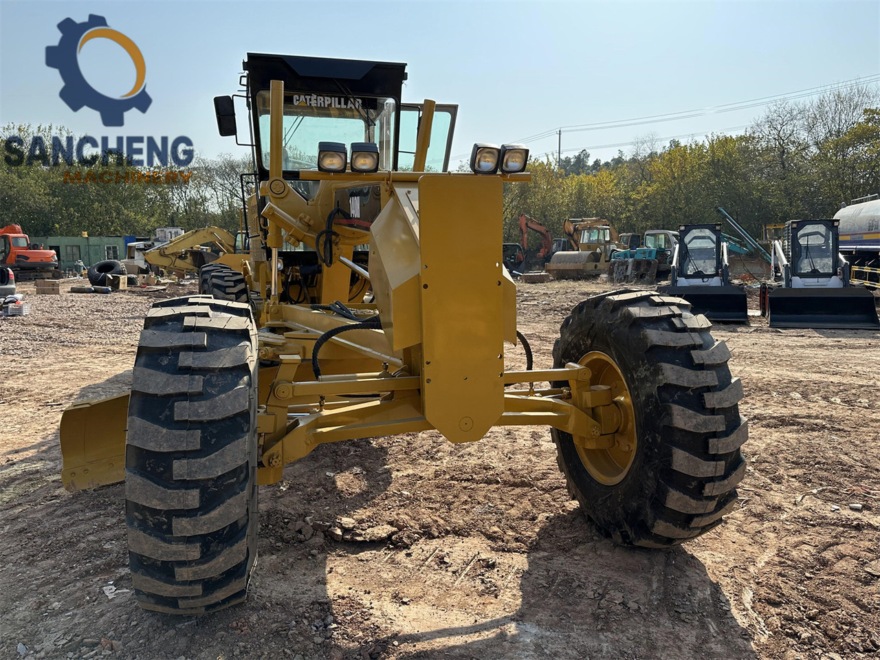 Niveleuse CATERPILLAR 140H: photos 11