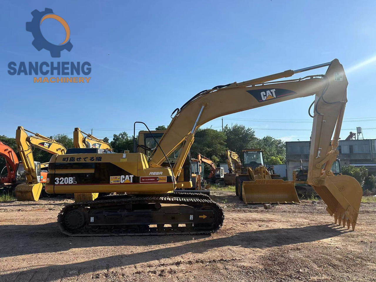 CATERPILLAR 320BL - Pelle sur chenille: photos 1 CATERPILLAR 320BL - Pelle sur chenille: photos 1