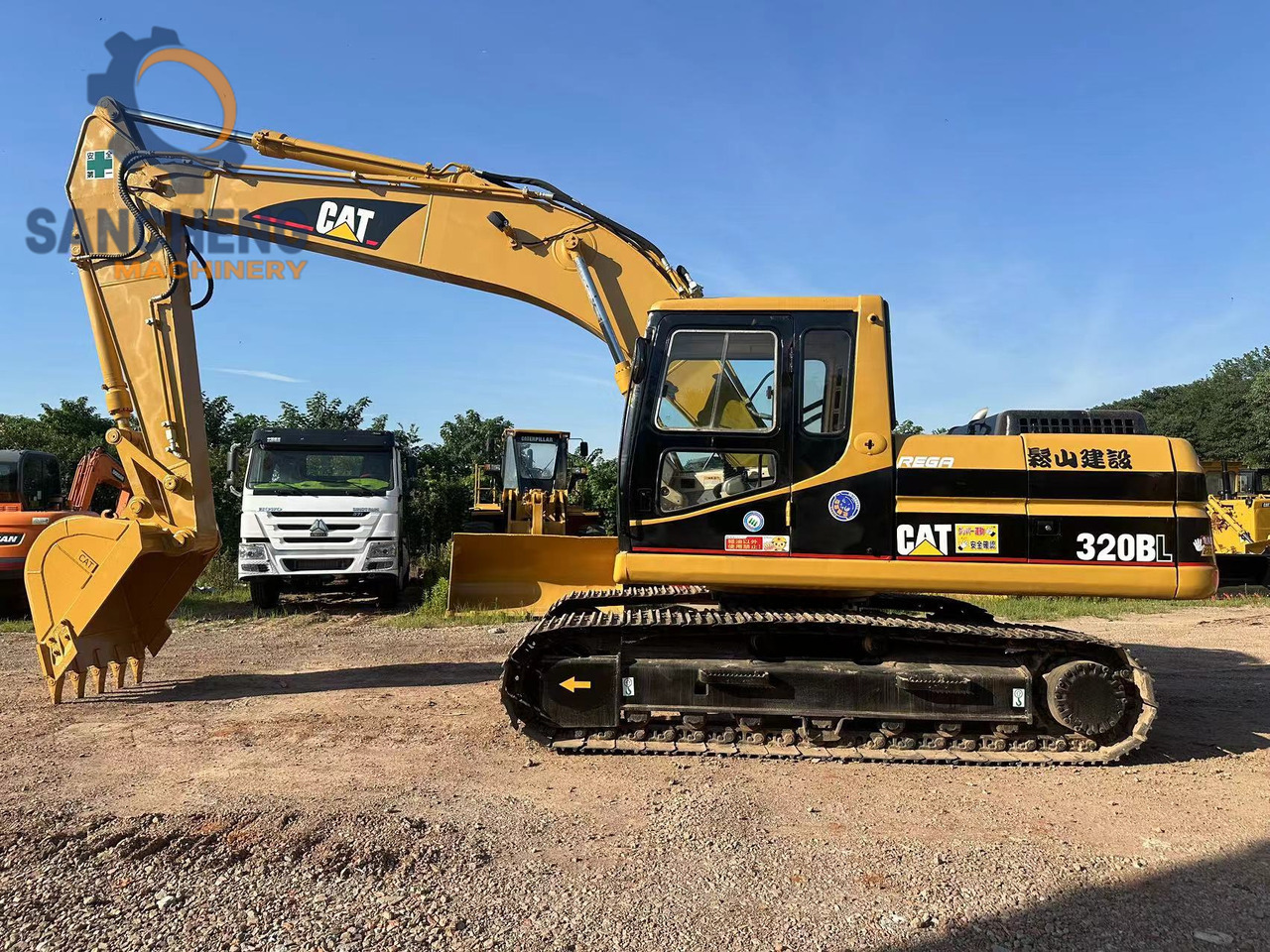 CATERPILLAR 320BL - Pelle sur chenille: photos 1 CATERPILLAR 320BL - Pelle sur chenille: photos 1