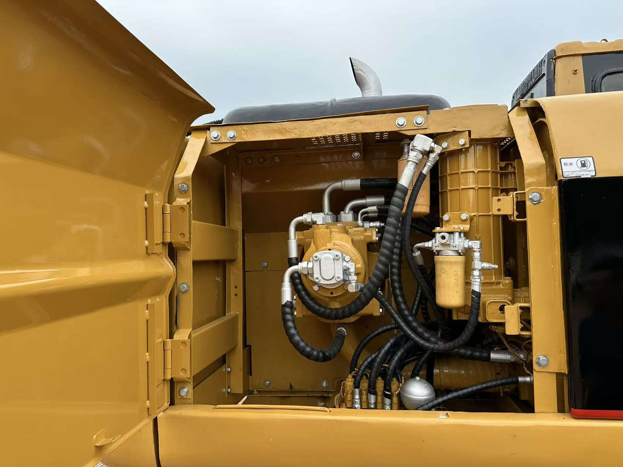 Pelle CATERPILLAR 320BL crawler excavator: photos 6