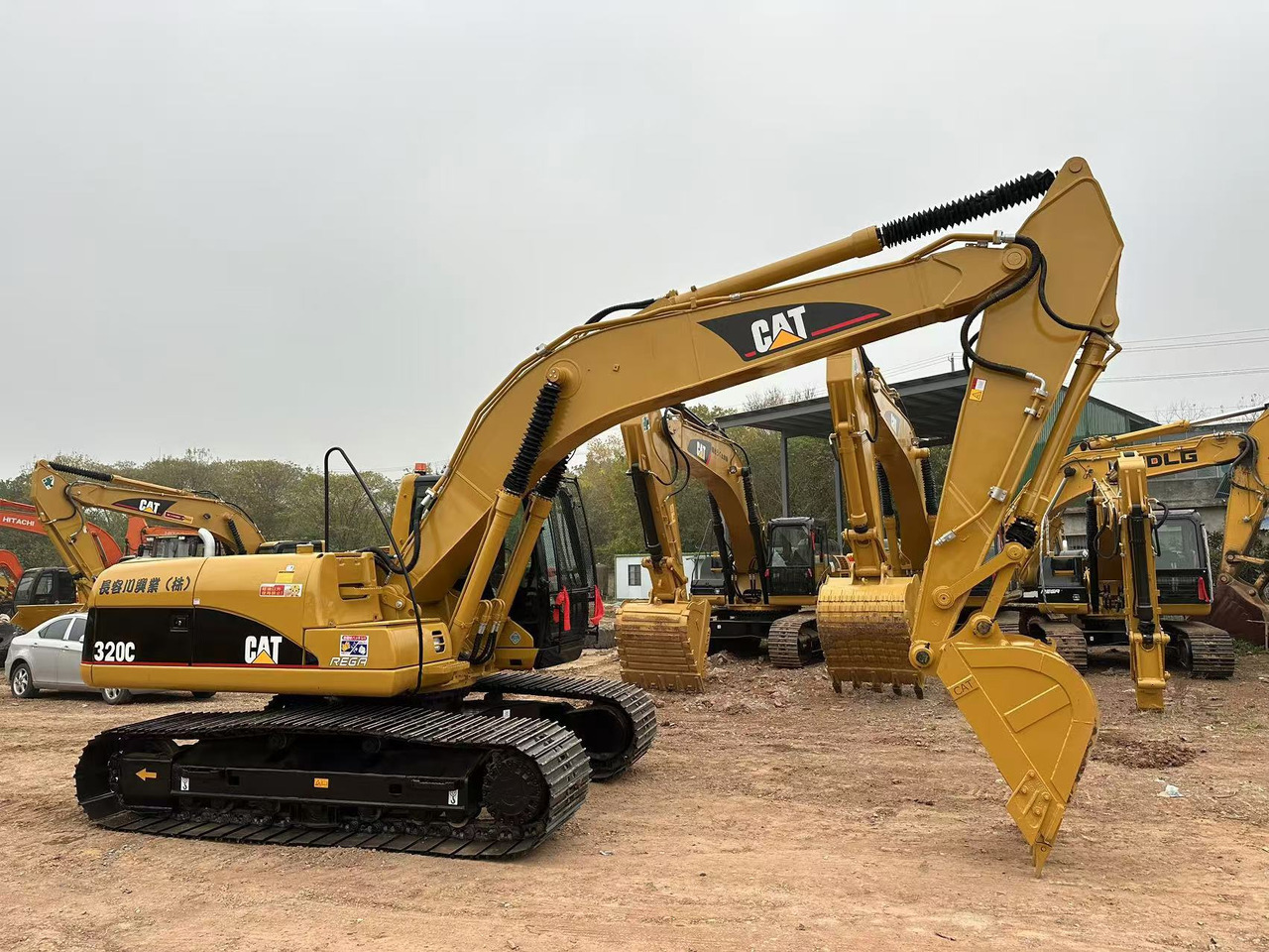 CATERPILLAR 320C - Pelle sur chenille: photos 4 CATERPILLAR 320C - Pelle sur chenille: photos 4