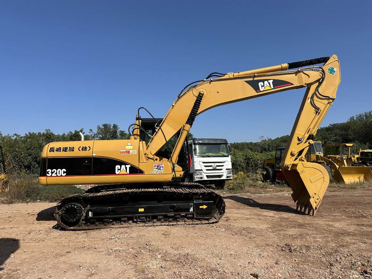 CATERPILLAR 320CL - Pelle sur chenille: photos 4 CATERPILLAR 320CL - Pelle sur chenille: photos 4