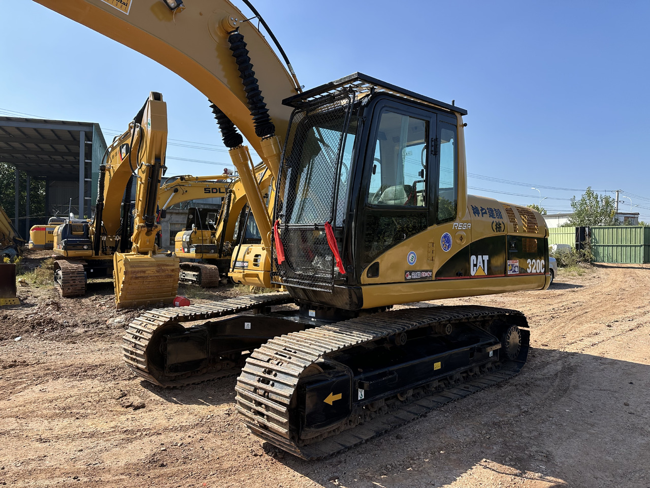 CATERPILLAR 320CL - Pelle sur chenille: photos 2 CATERPILLAR 320CL - Pelle sur chenille: photos 2