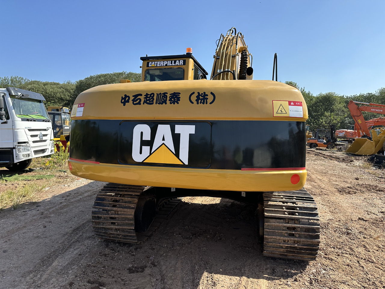 CATERPILLAR 320CL - Pelle sur chenille: photos 3 CATERPILLAR 320CL - Pelle sur chenille: photos 3