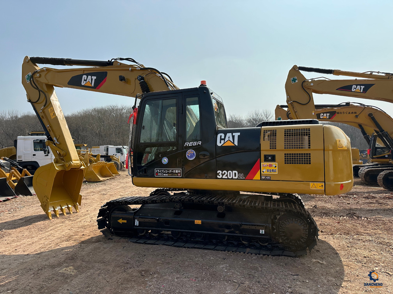 CATERPILLAR 320D2L - Pelle sur chenille: photos 5 CATERPILLAR 320D2L - Pelle sur chenille: photos 5
