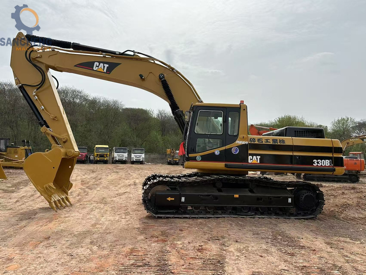 CATERPILLAR 330BL - Pelle sur chenille: photos 1 CATERPILLAR 330BL - Pelle sur chenille: photos 1