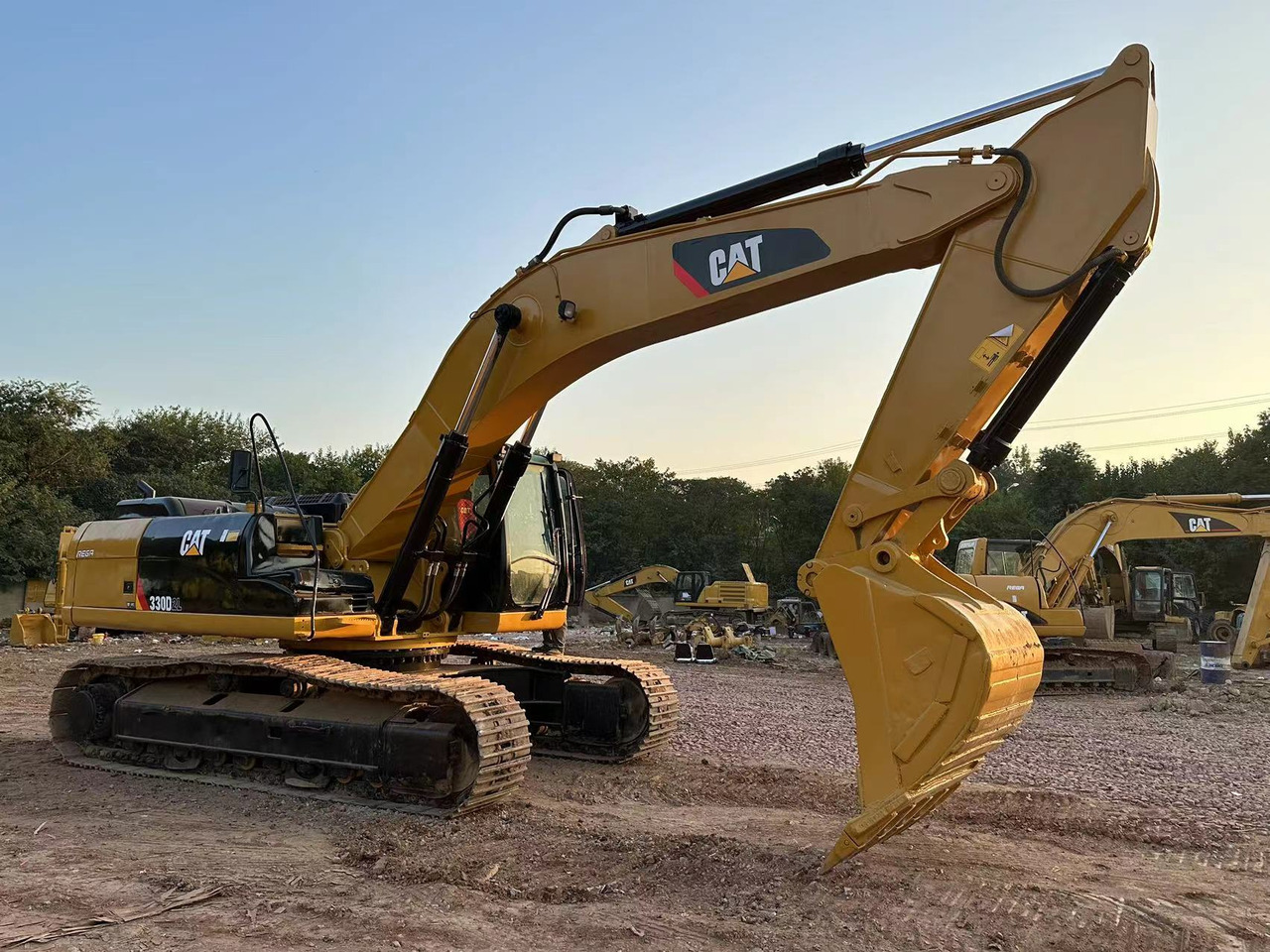 CATERPILLAR 330D - Pelle sur chenille: photos 3 CATERPILLAR 330D - Pelle sur chenille: photos 3