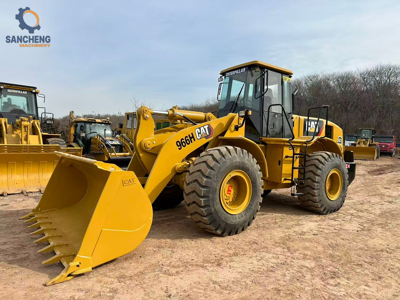 CATERPILLAR 966H - Chargeuse sur pneus: photos 1 CATERPILLAR 966H - Chargeuse sur pneus: photos 1