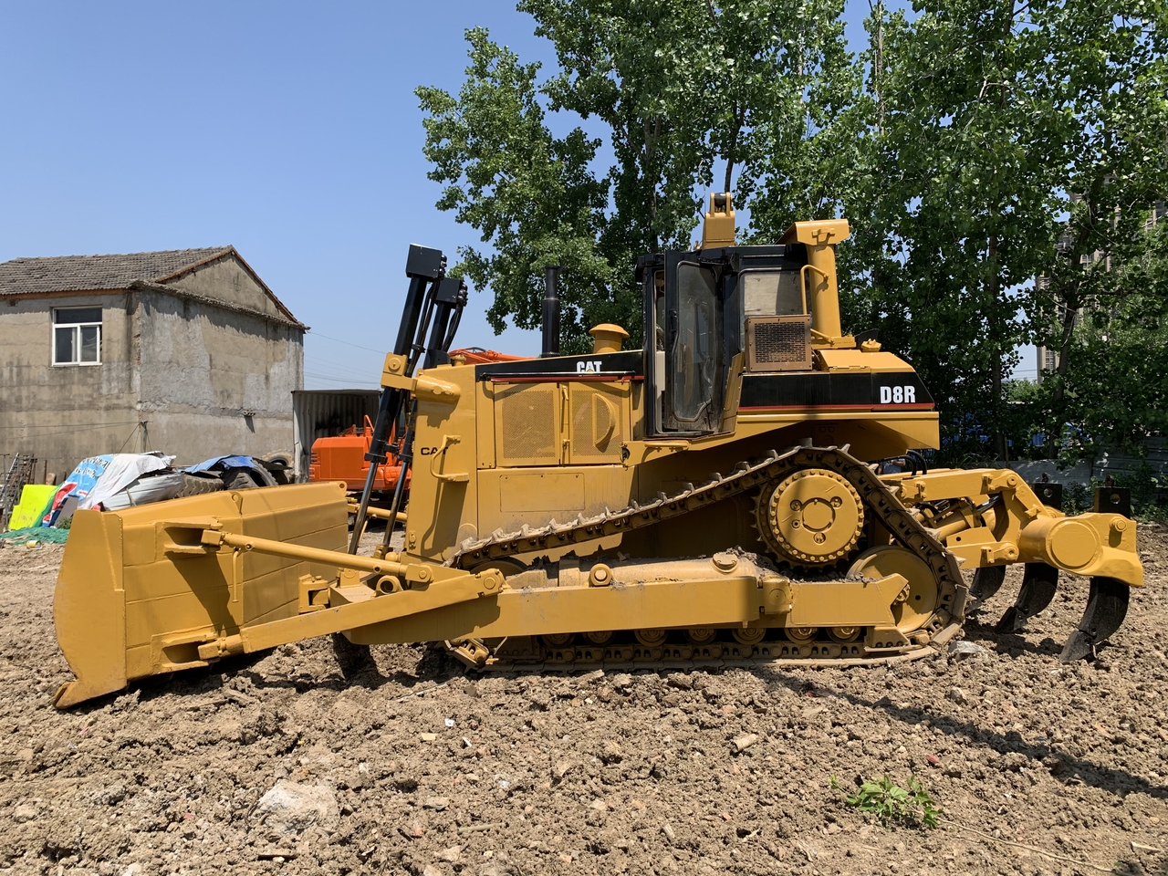 CATERPILLAR D8R - Bulldozer: photos 4 CATERPILLAR D8R - Bulldozer: photos 4