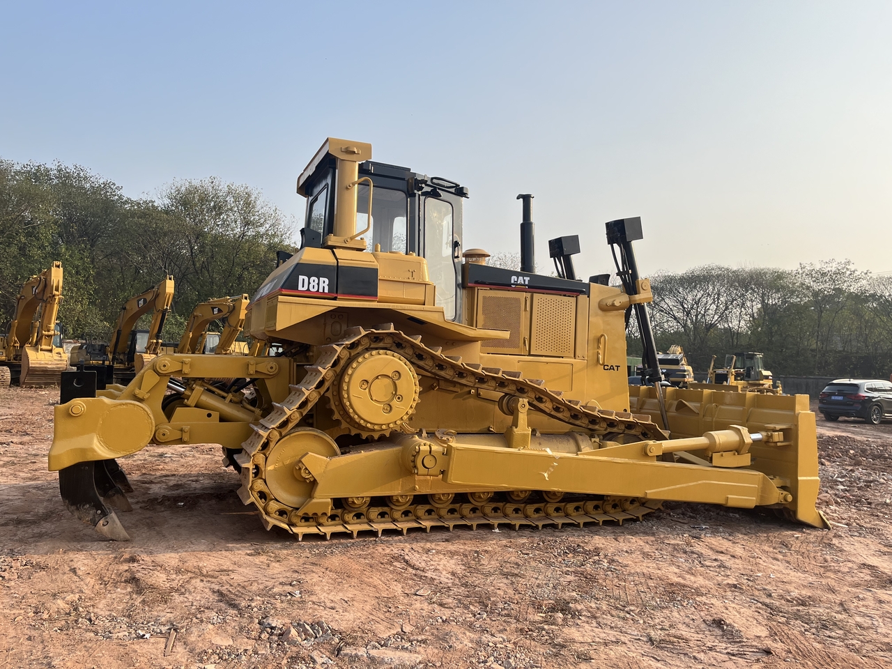 CATERPILLAR D8R - Bulldozer: photos 4 CATERPILLAR D8R - Bulldozer: photos 4