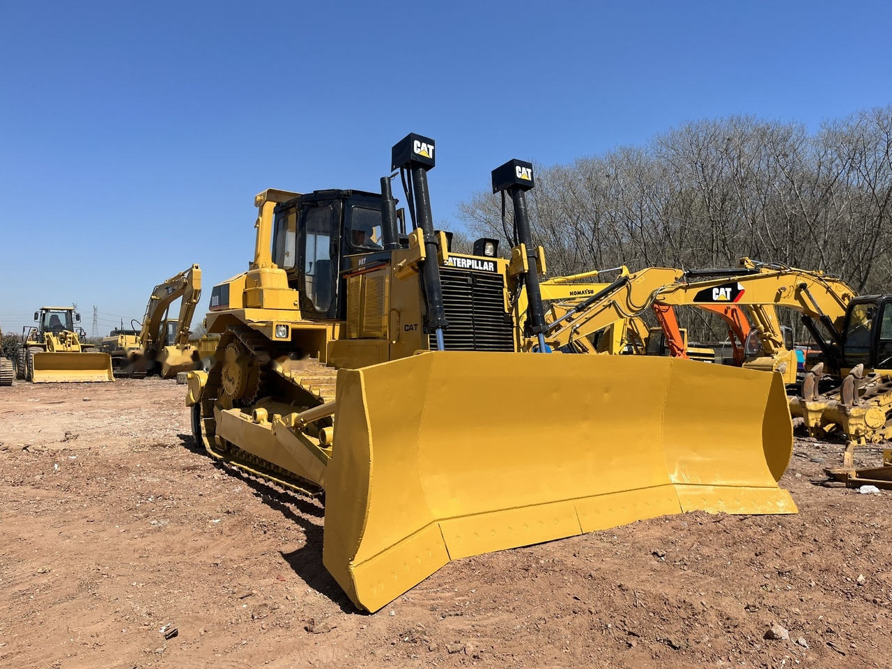 CATERPILLAR D8R - Bulldozer: photos 3 CATERPILLAR D8R - Bulldozer: photos 3