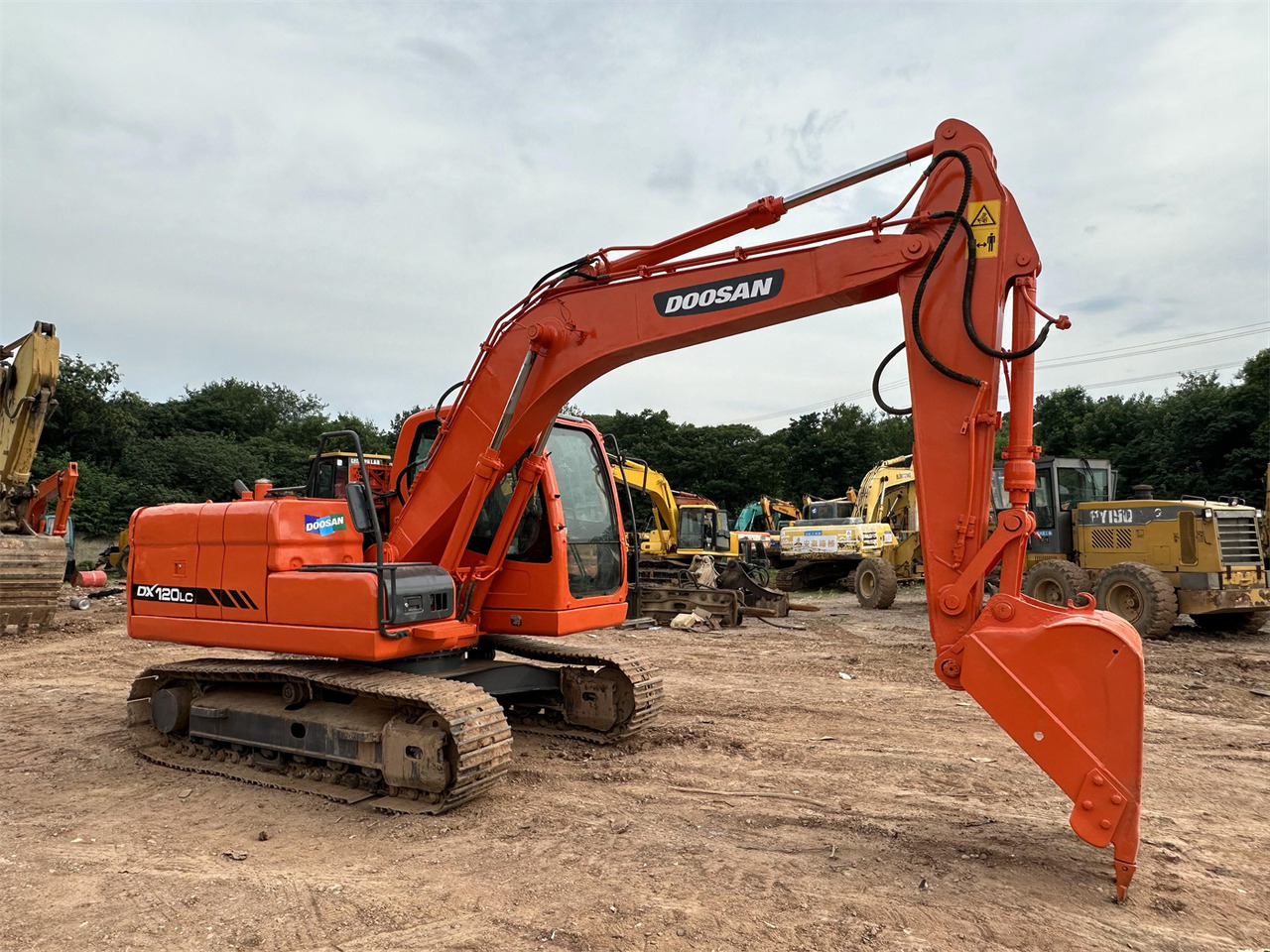 DOOSAN DX120 - Pelle sur chenille: photos 5 DOOSAN DX120 - Pelle sur chenille: photos 5