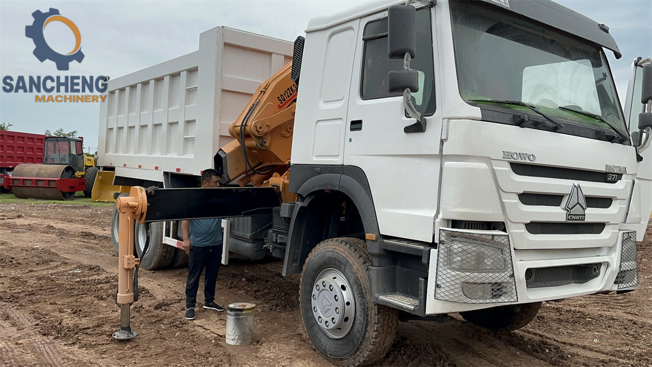 Camion grue HOWO 371: photos 19