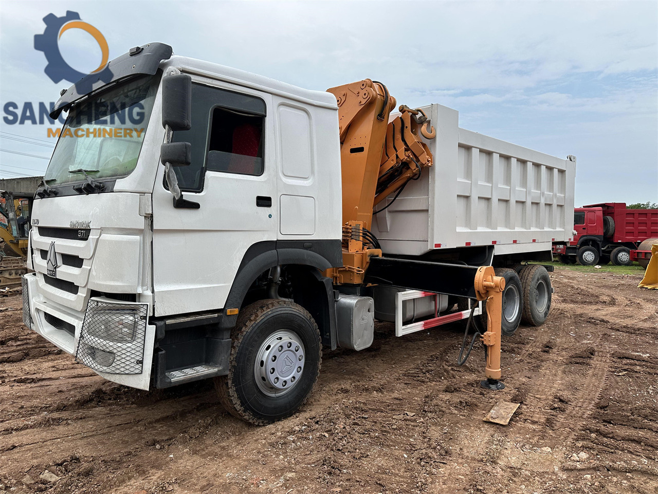 Camion grue HOWO 371: photos 21