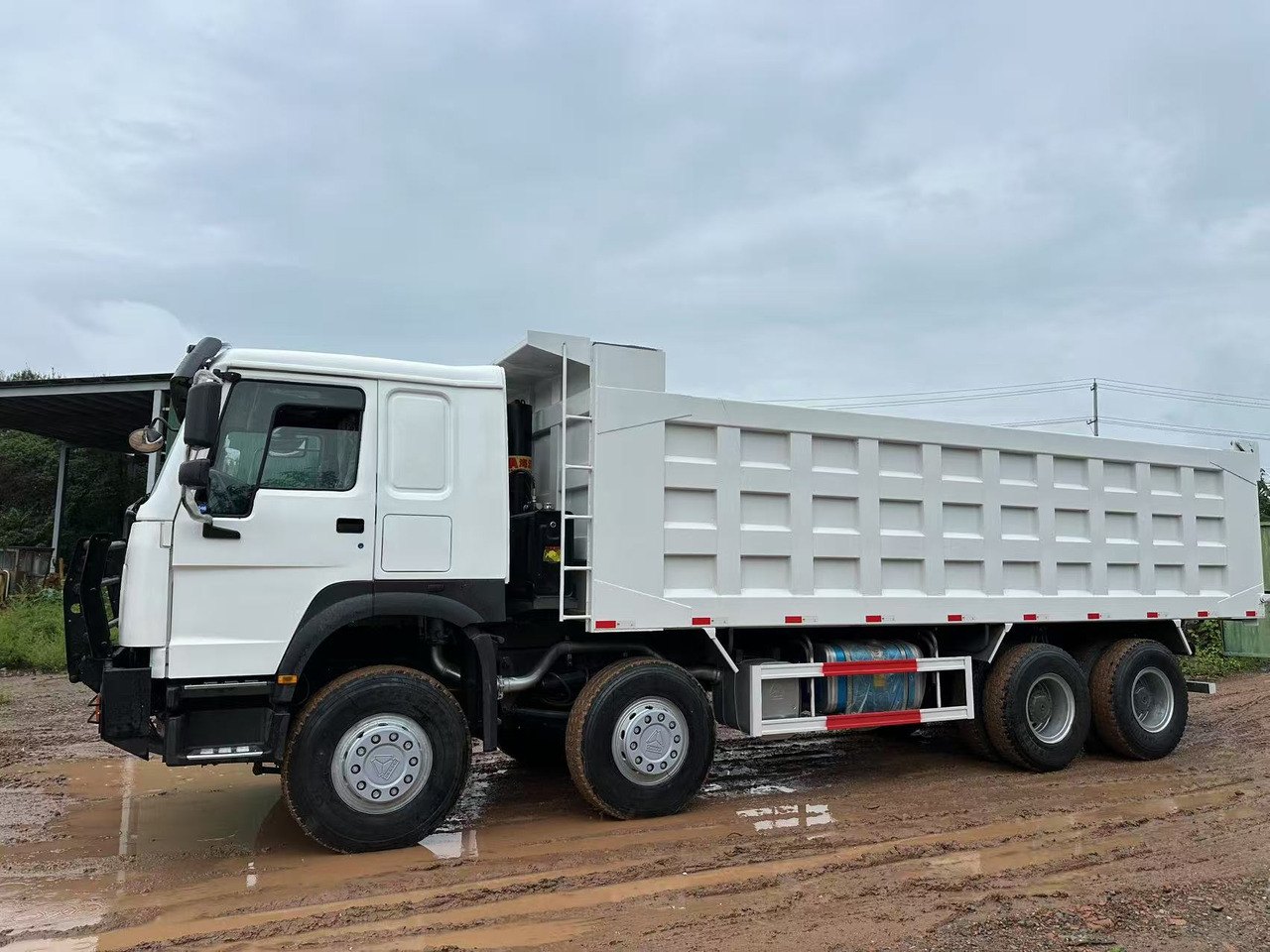 HOWO 371hp - Camion benne: photos 5 HOWO 371hp - Camion benne: photos 5