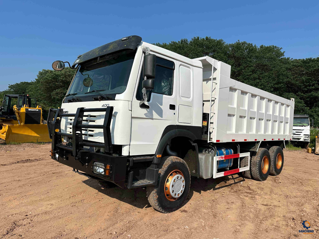 HOWO 400HP - Camion benne: photos 5 HOWO 400HP - Camion benne: photos 5