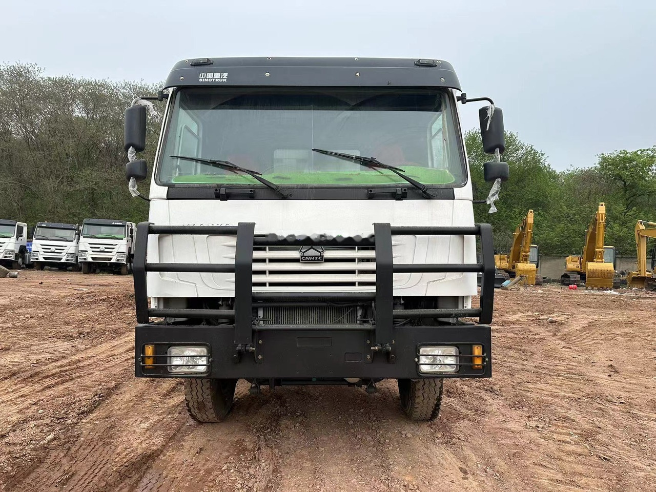 SINOTRUK HOWO 371 with Bumper - Camion benne: photos 2 SINOTRUK HOWO 371 with Bumper - Camion benne: photos 2
