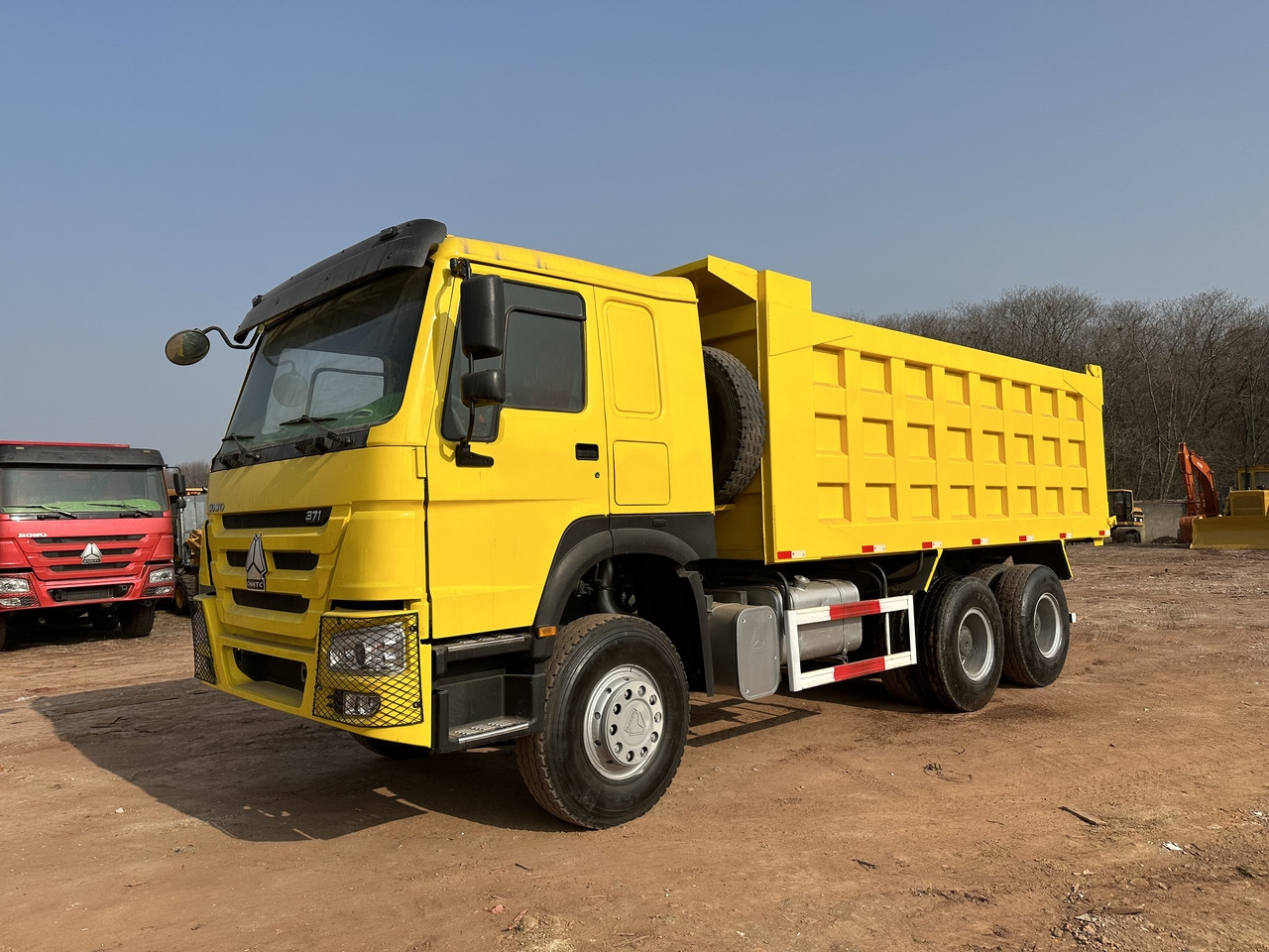 SINOTRUK Howo 6x4 Dump truck 371hp - Camion benne: photos 1 SINOTRUK Howo 6x4 Dump truck 371hp - Camion benne: photos 1