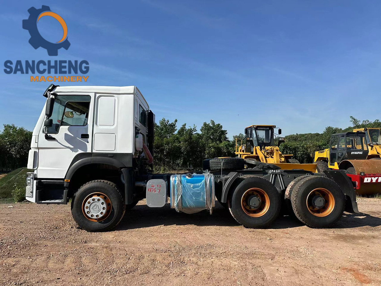 SINOTRUK HOWO Truck Head 371 - Tracteur routier: photos 1 SINOTRUK HOWO Truck Head 371 - Tracteur routier: photos 1