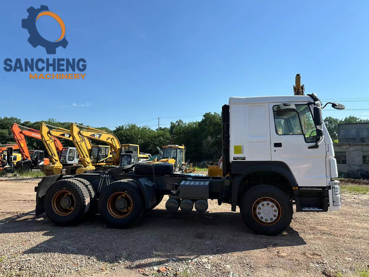 SINOTRUK HOWO Truck Head 371hp - Tracteur routier: photos 4 SINOTRUK HOWO Truck Head 371hp - Tracteur routier: photos 4